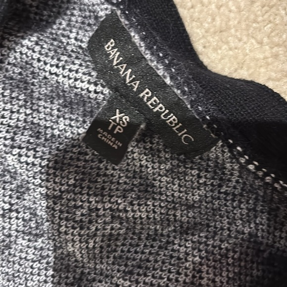 NWOT Banana Republic Cardigan - Picture 2 of 3